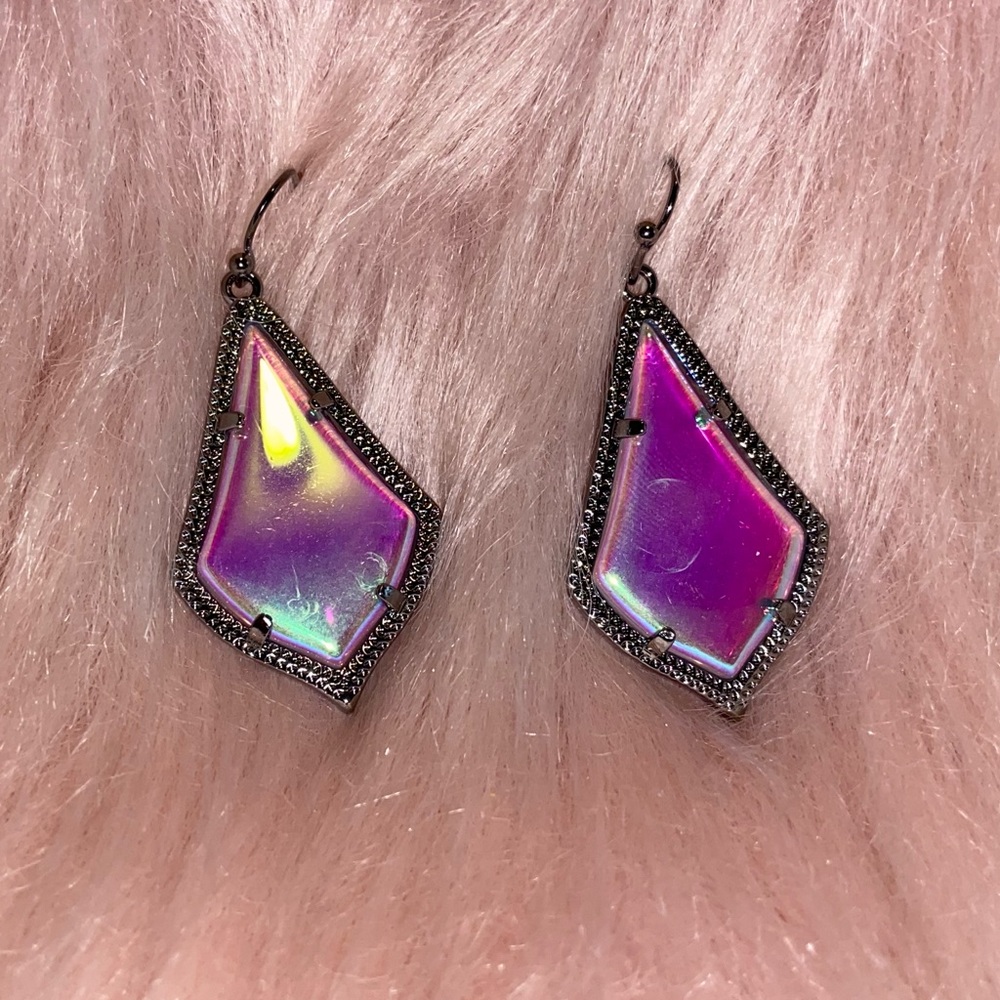 Drop earrings